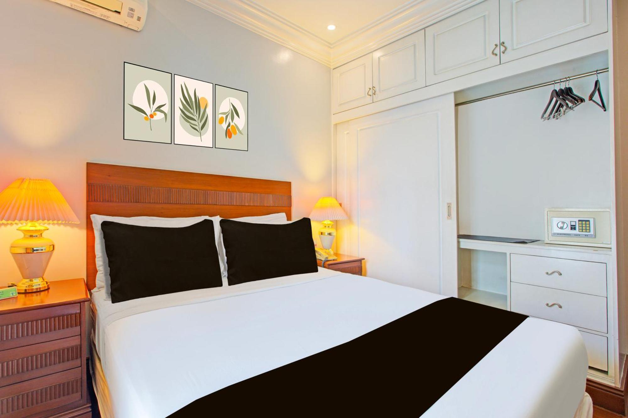 Townhouse Oak Vip Suites, Near Pnr Pasay Evangelista, Makati Manila Макати Экстерьер фото