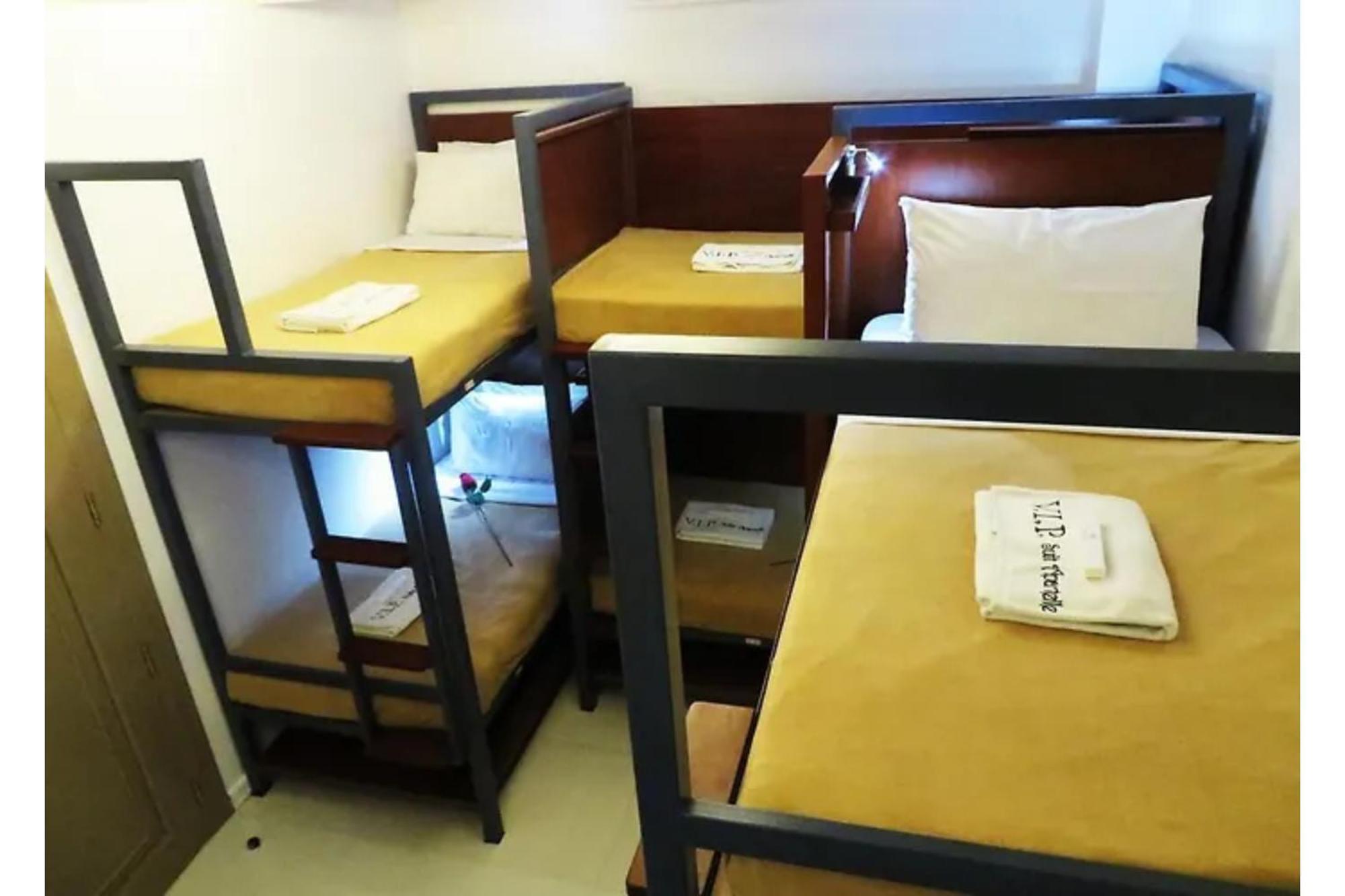 Townhouse Oak Vip Suites, Near Pnr Pasay Evangelista, Makati Manila Макати Экстерьер фото