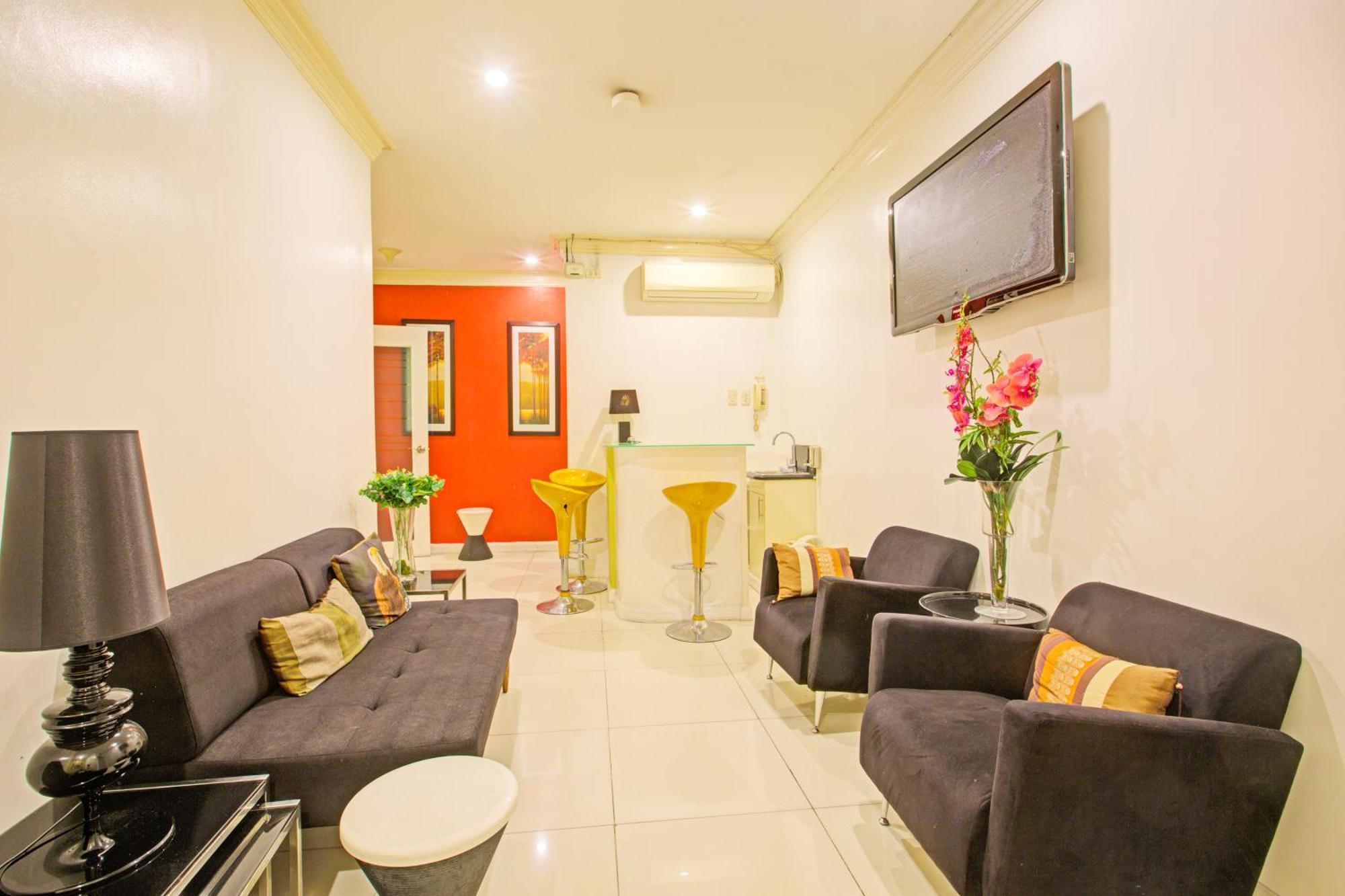 Townhouse Oak Vip Suites, Near Pnr Pasay Evangelista, Makati Manila Макати Экстерьер фото