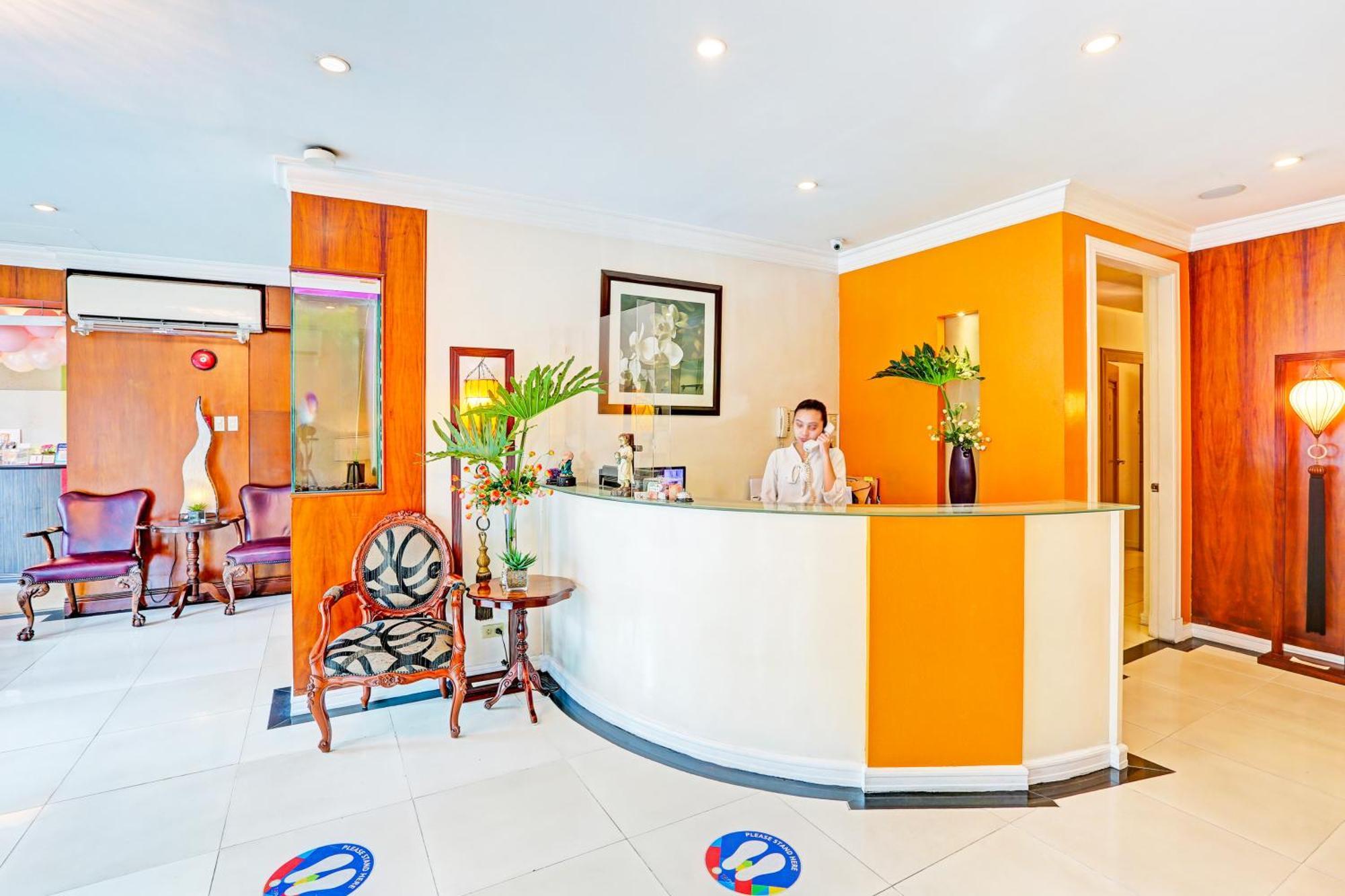 Townhouse Oak Vip Suites, Near Pnr Pasay Evangelista, Makati Manila Макати Экстерьер фото