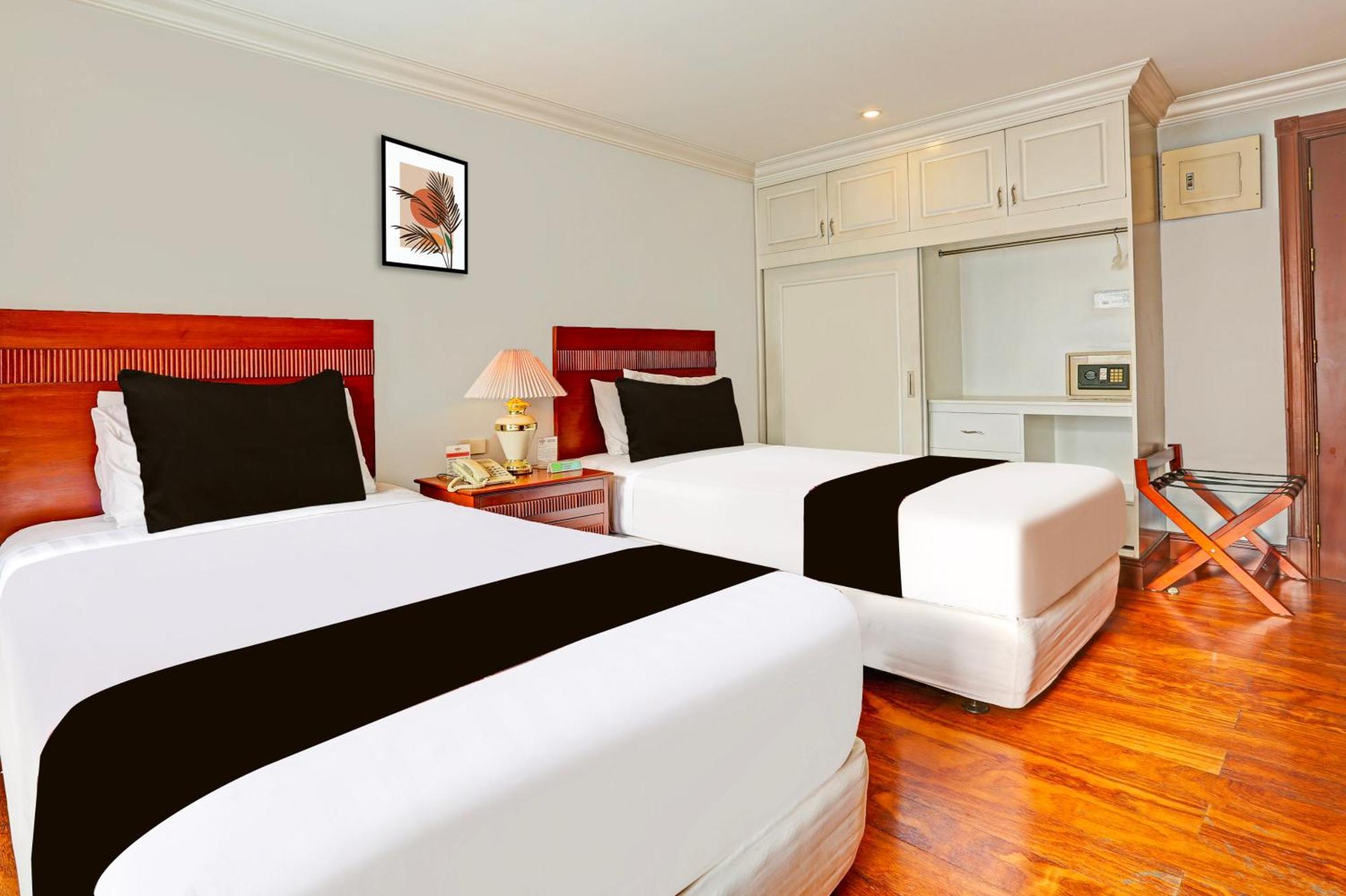 Townhouse Oak Vip Suites, Near Pnr Pasay Evangelista, Makati Manila Макати Экстерьер фото