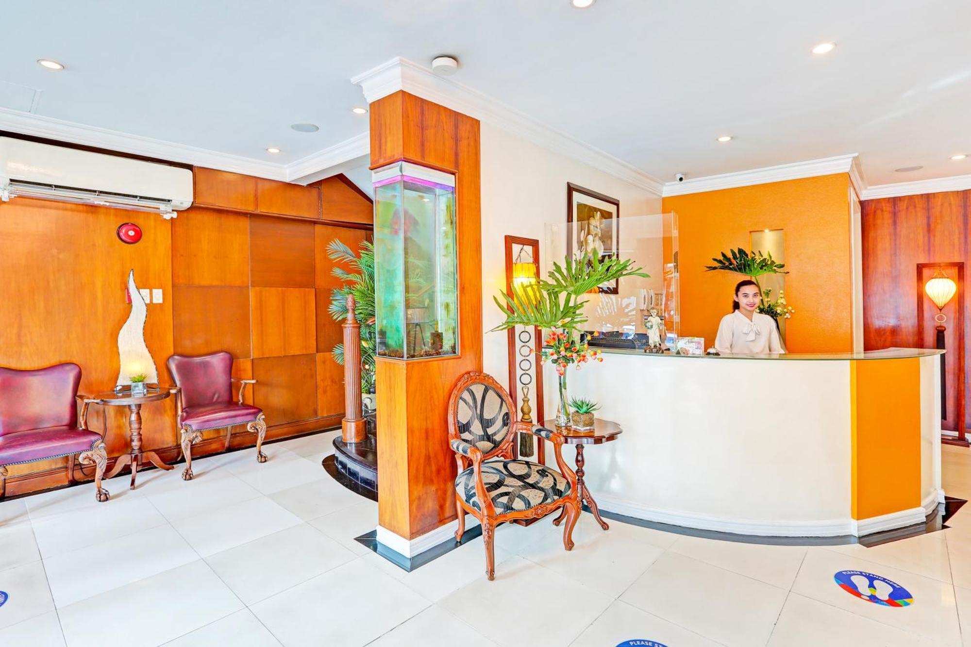 Townhouse Oak Vip Suites, Near Pnr Pasay Evangelista, Makati Manila Макати Экстерьер фото
